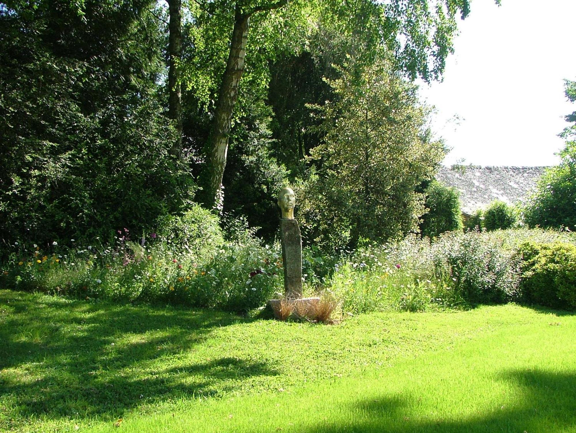 Chateau Du Bourg Saint-Denis-de-Gastines Bagian luar foto