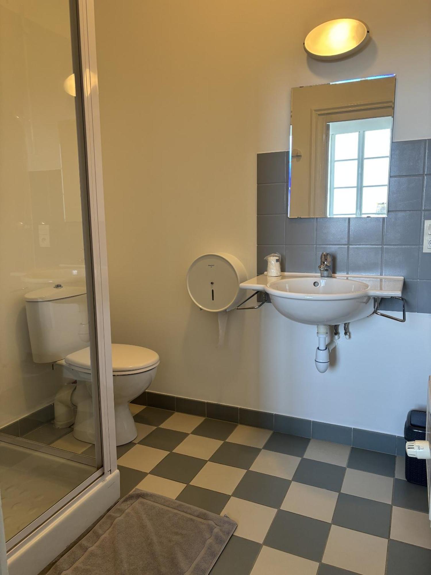 Chateau Du Bourg Saint-Denis-de-Gastines Ruang foto