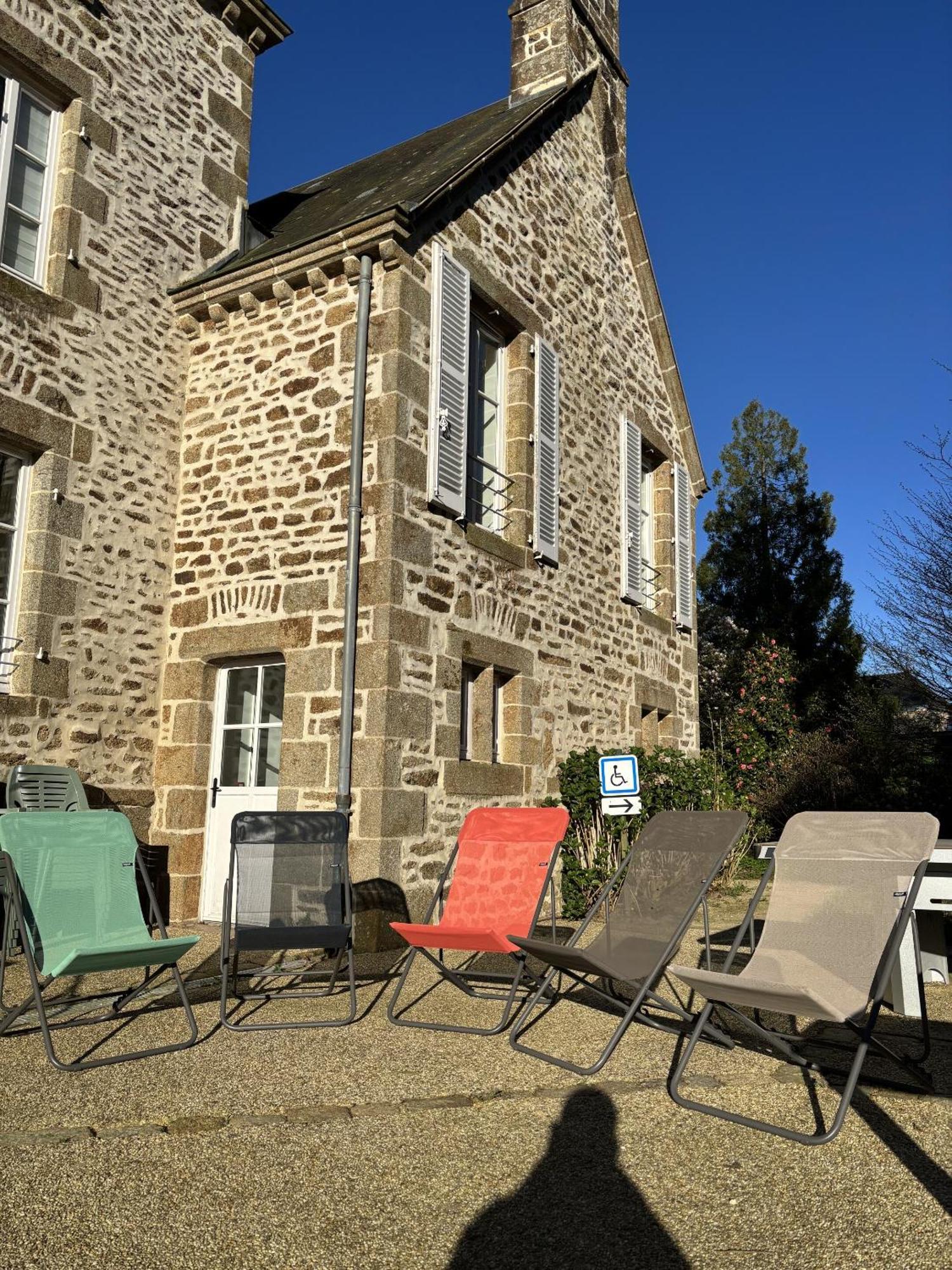 Chateau Du Bourg Saint-Denis-de-Gastines Bagian luar foto